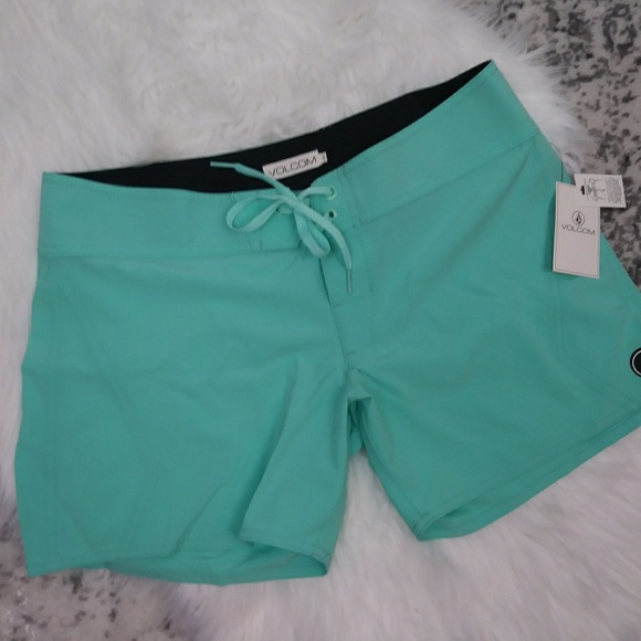 Volcom Other - Volcom Beach Swim Shorts 5" Inseam Size 9 women's
